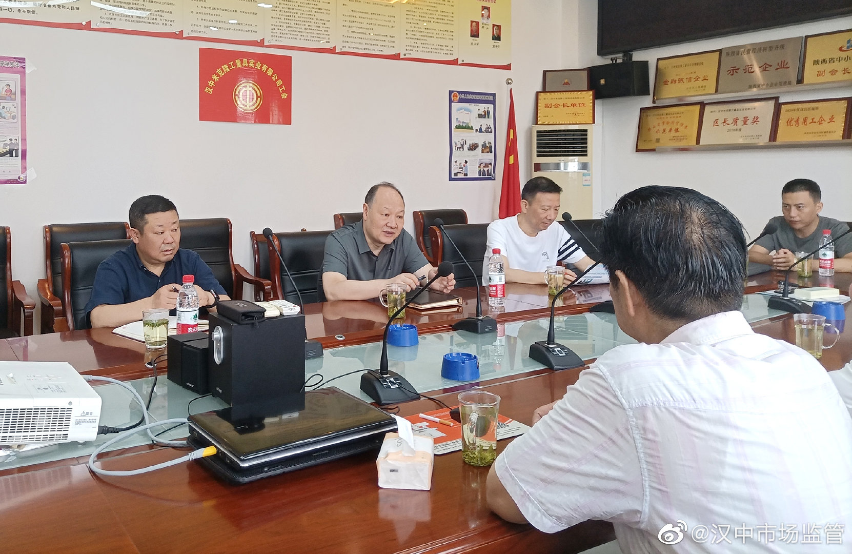 李炯赴汉中米克隆工量具实业公司调研合作共建璟鈜长度计量检定中心